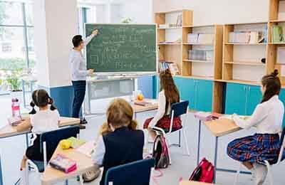 小學(xué)班級管理策略研究